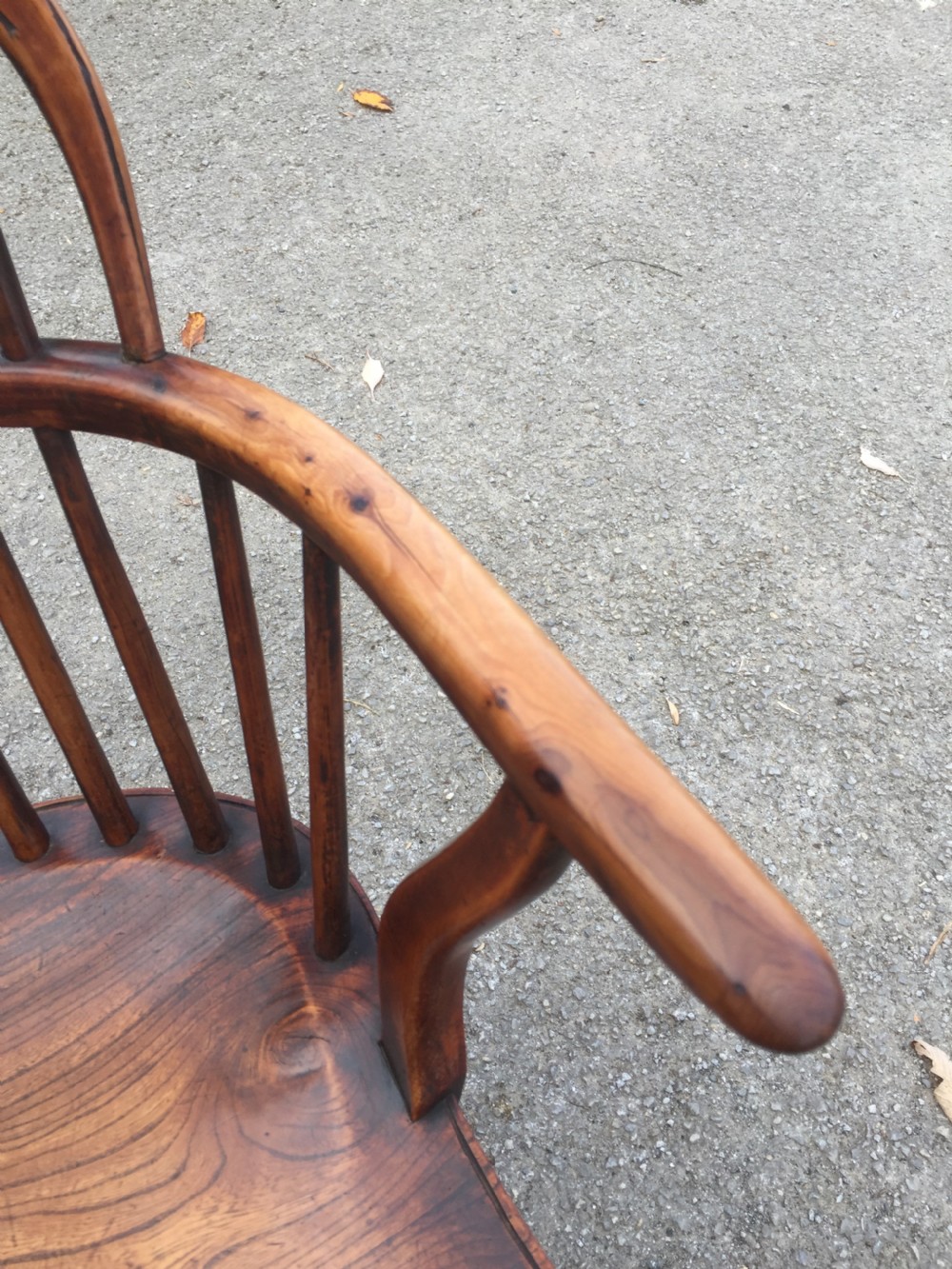 Set of Six Georgian Yew and elm Windsor Chairs  Circa 1820 View XIX