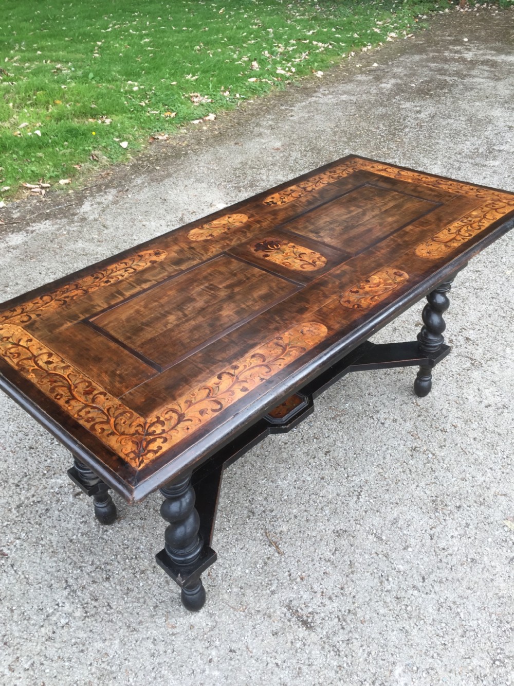 Eighteenth century Flemish marquetry side table  View III
