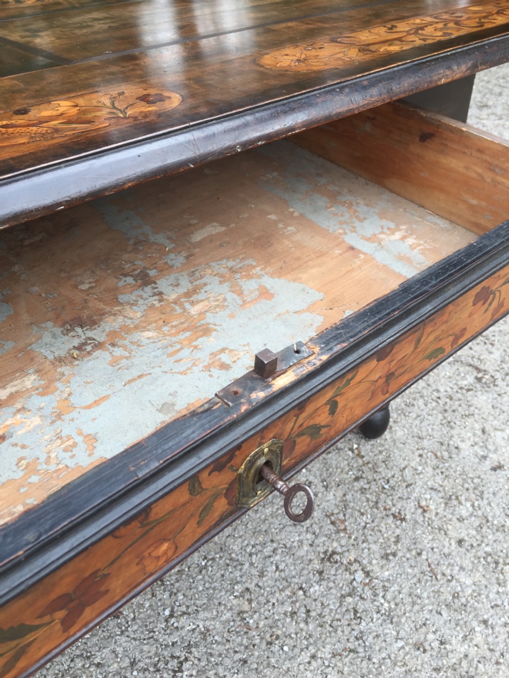 Eighteenth century Flemish marquetry side table  View IX