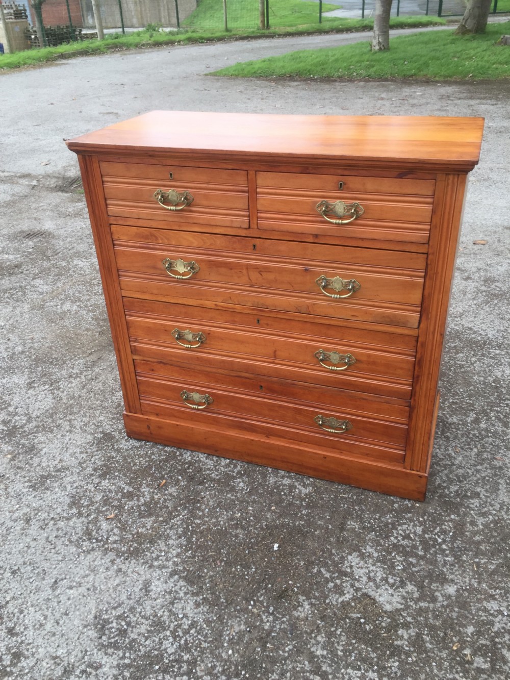 Nineteenth century satin walnut chest of drawers  View II