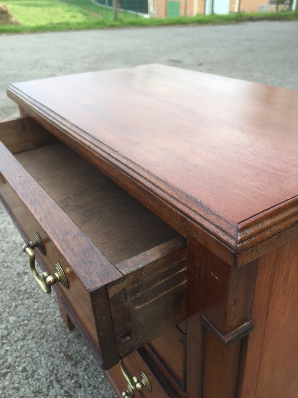 Half size walnut chest of drawers 52 cm high  View VIII