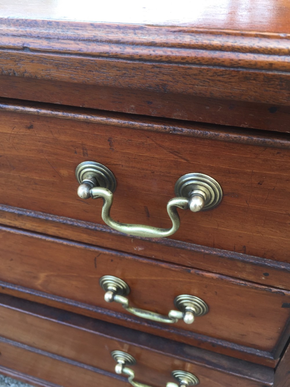 Half size walnut chest of drawers 52 cm high  View IX