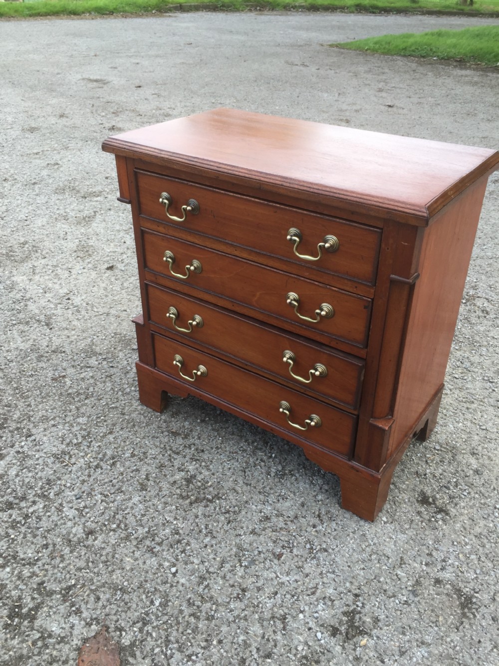 Half size walnut chest of drawers 52 cm high  View XIII