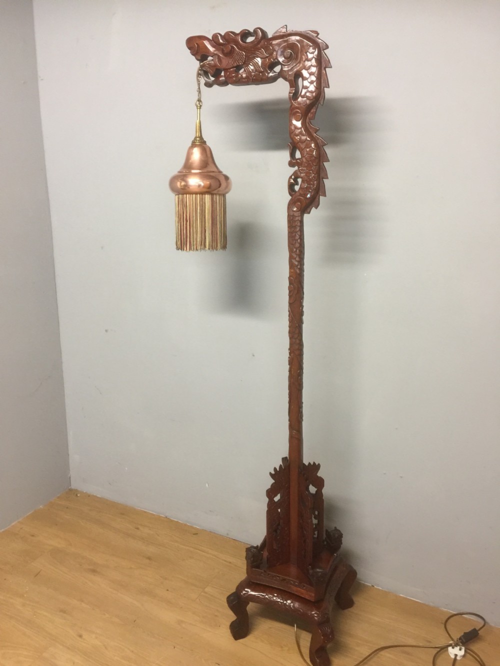 Chinese carved hardwood dragon standard lamp View VII