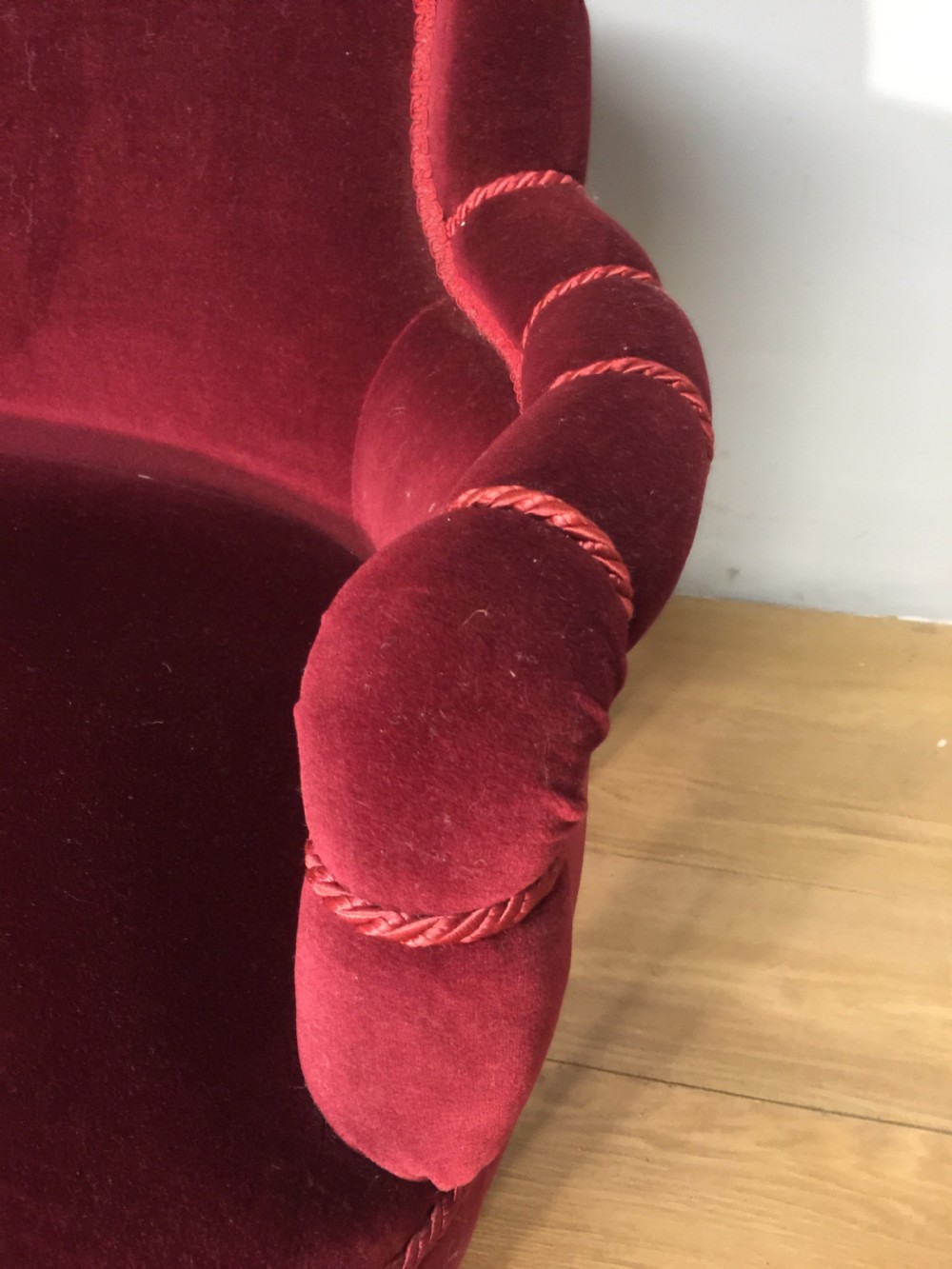 Nineteenth century two seater sofa in burgundy velvet  View VII
