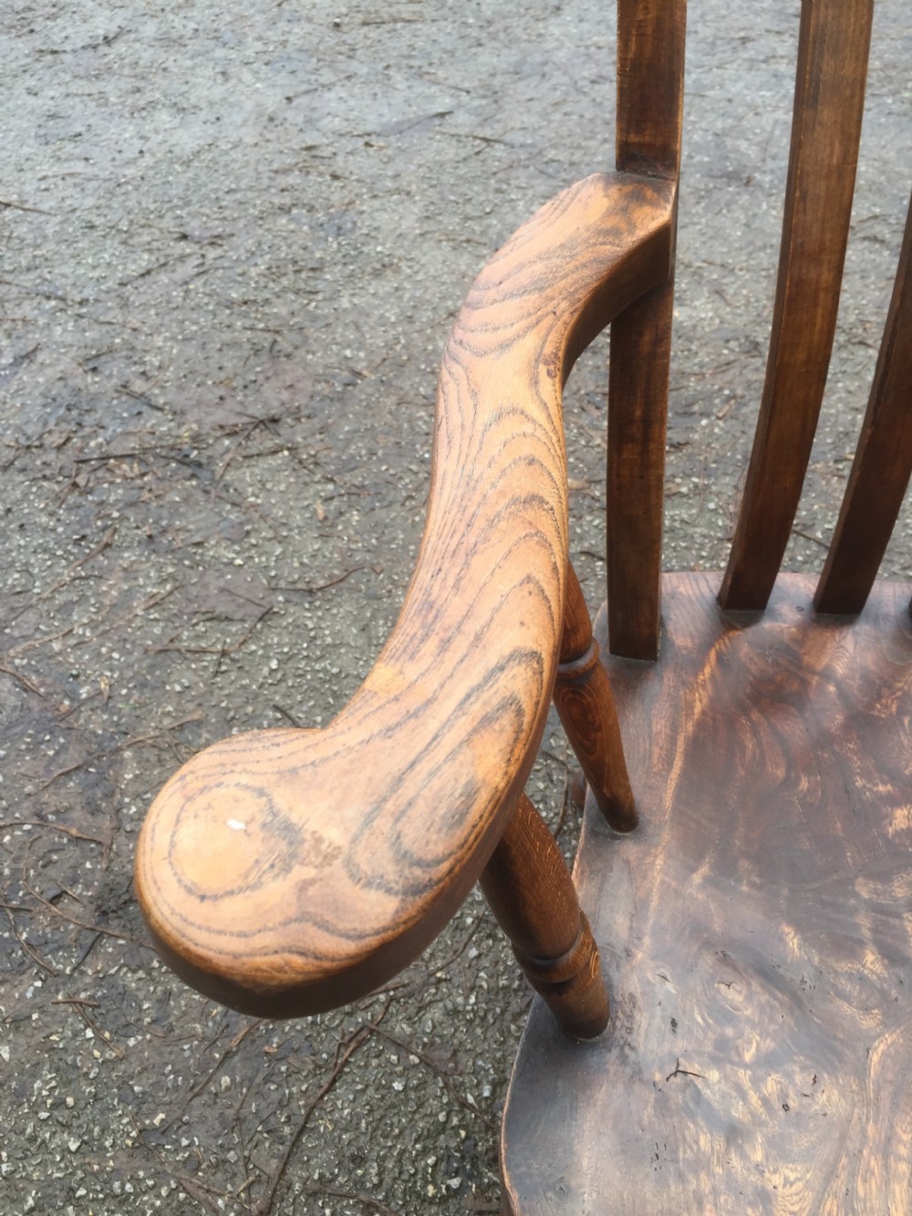 Nineteenth century  elm and beech Windsor chair View VII