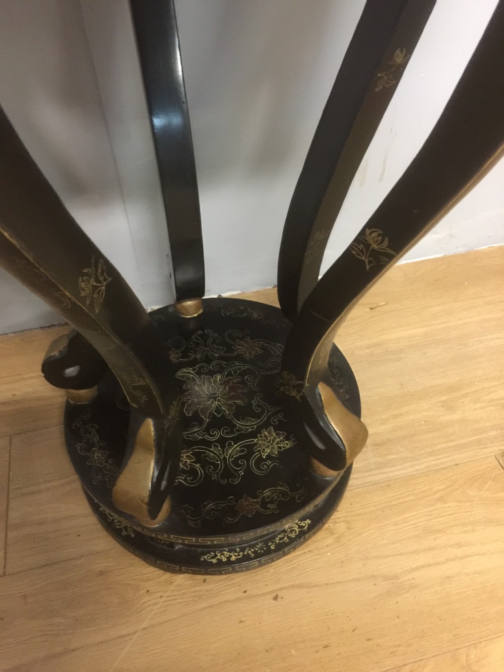 Chinoiserie black lacquer and gilt stand  View VI