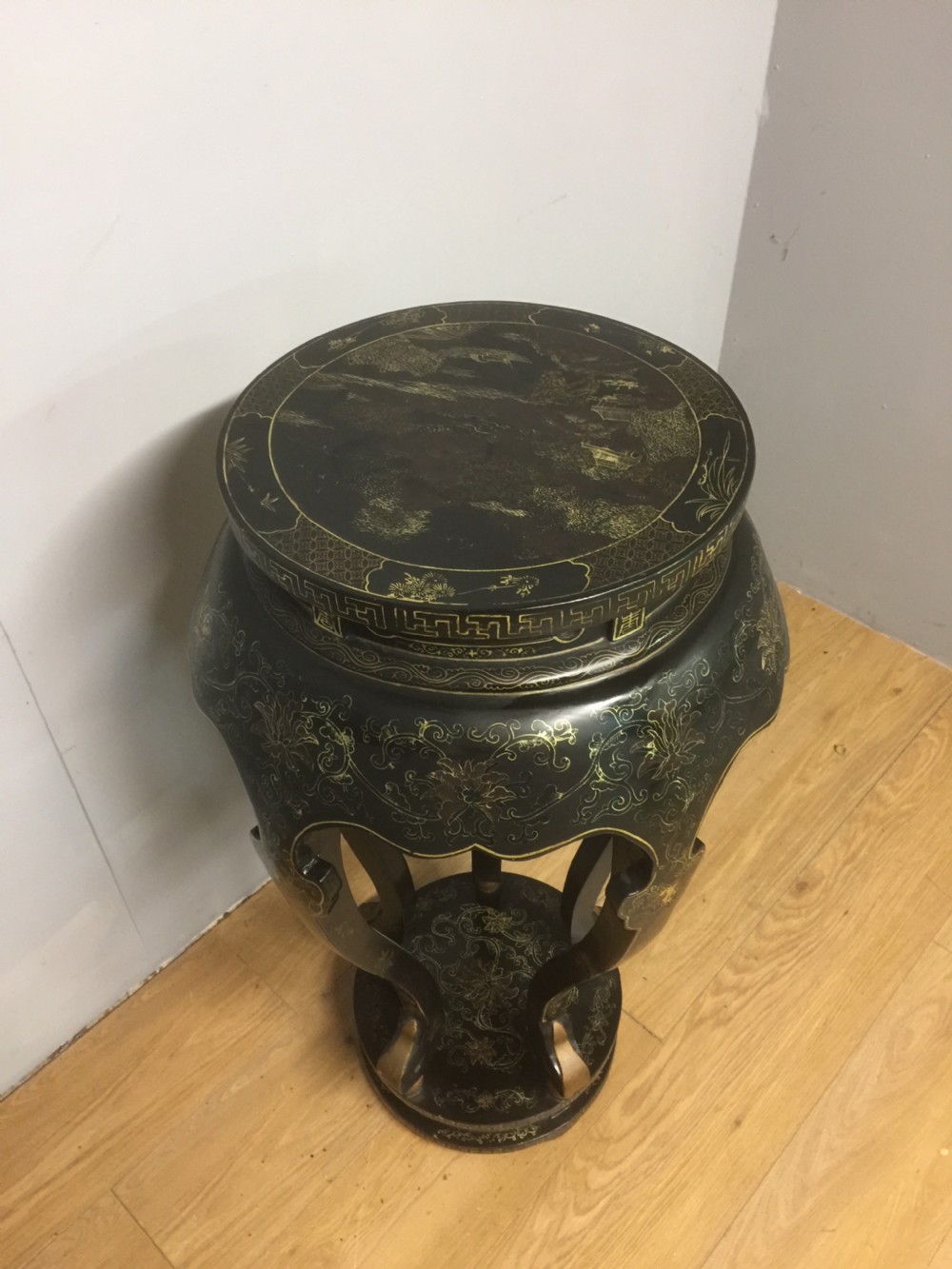 Chinoiserie black lacquer and gilt stand  View VII