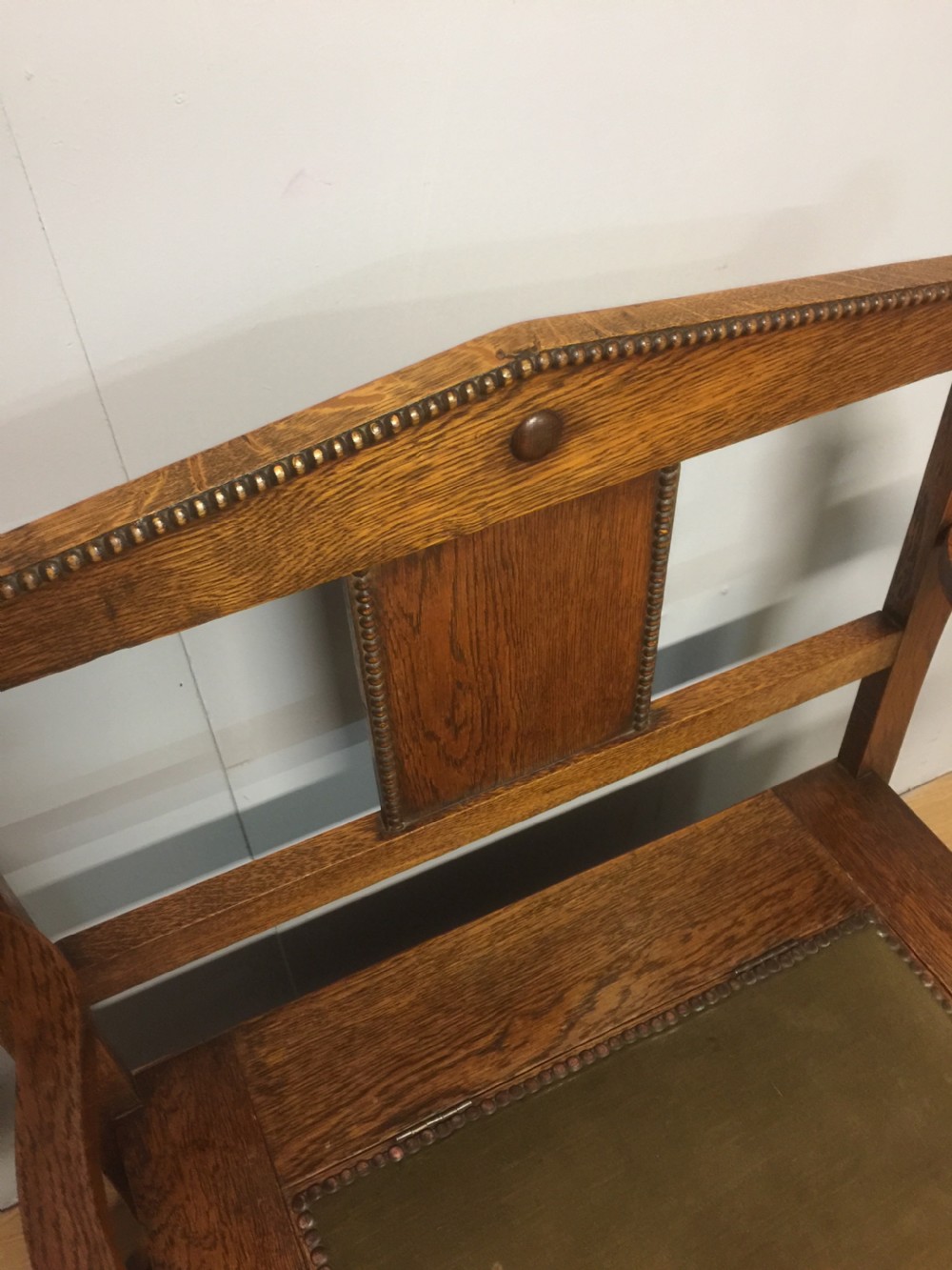 Arts and crafts golden oak hall bench  View VIII