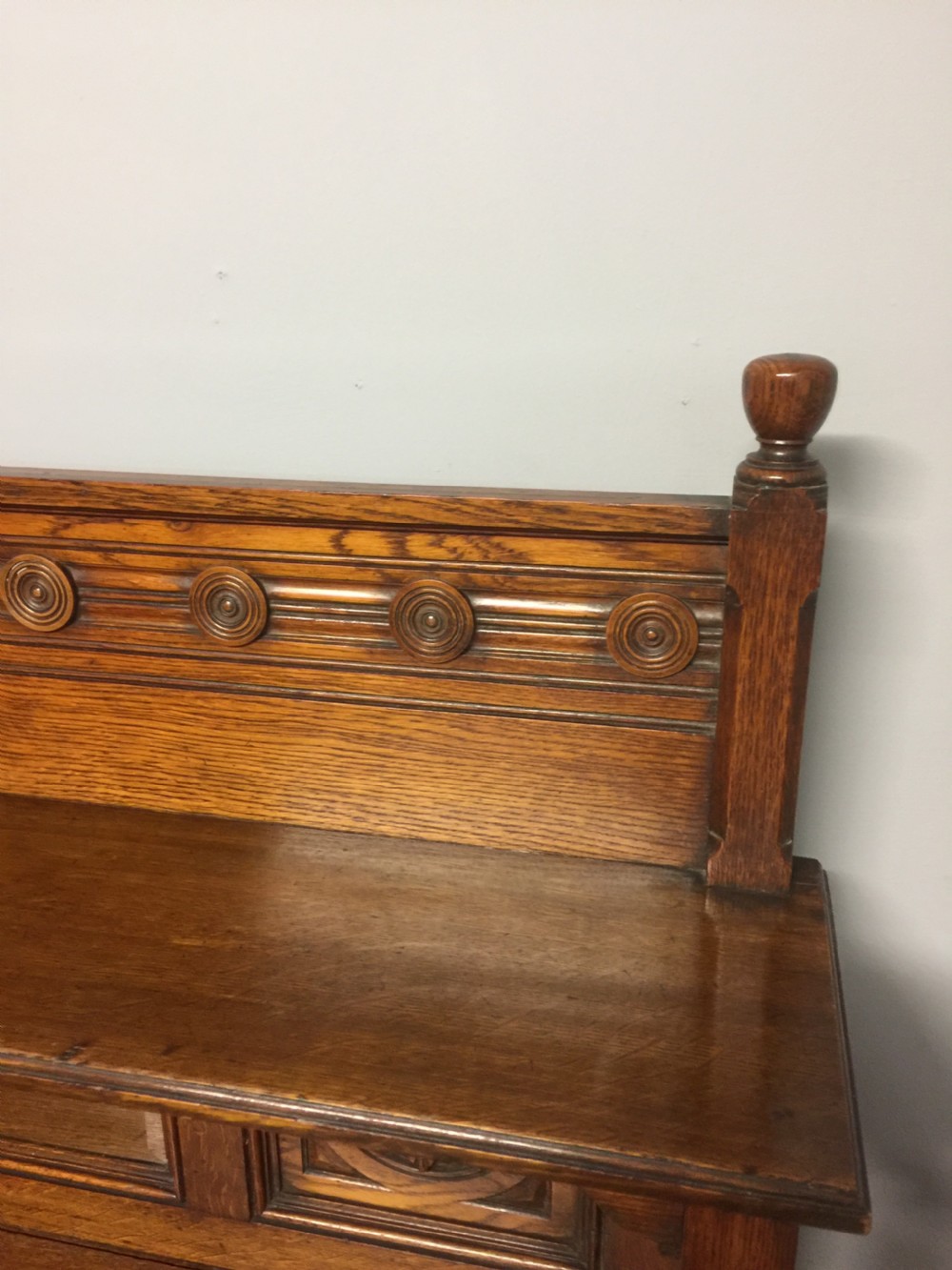 Arts and crafts golden oak chiffonier by Christopher Pratt of Leeds  View V