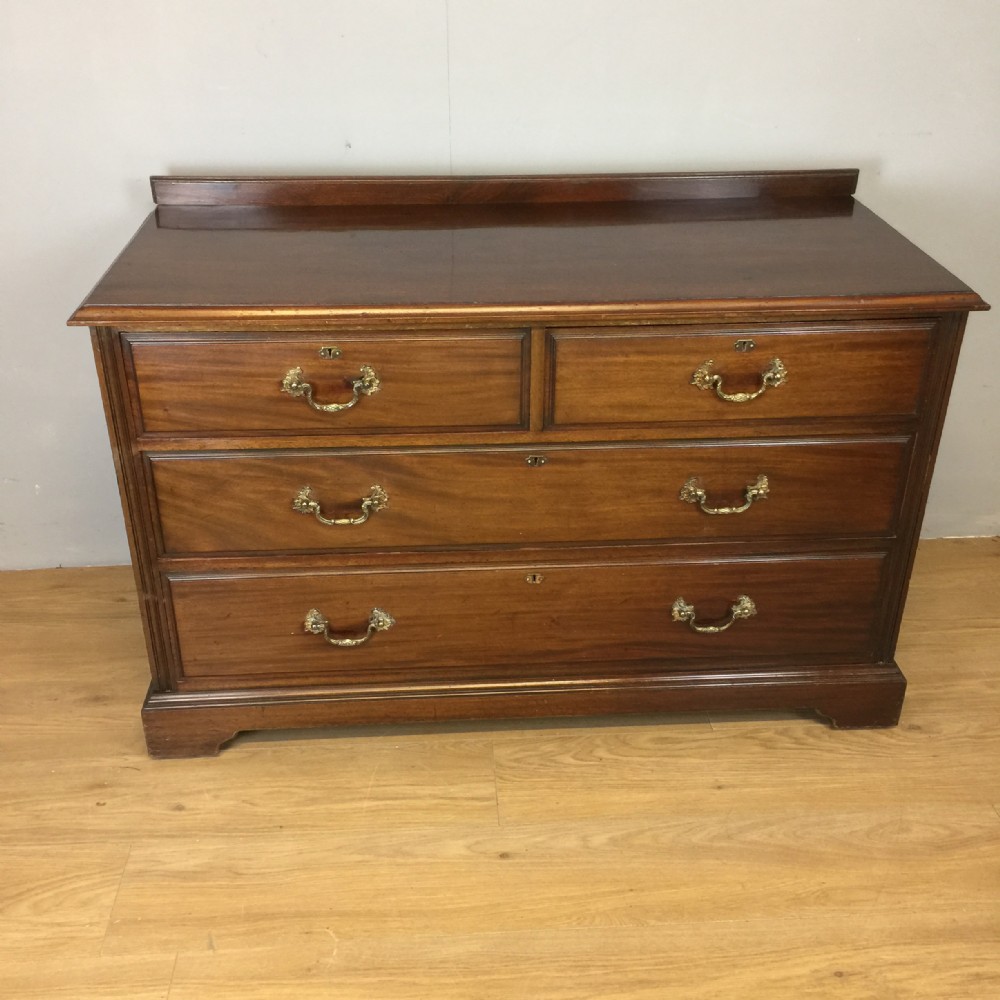 Late nineteenth Century solid mahogany 3 height chest of drawers 