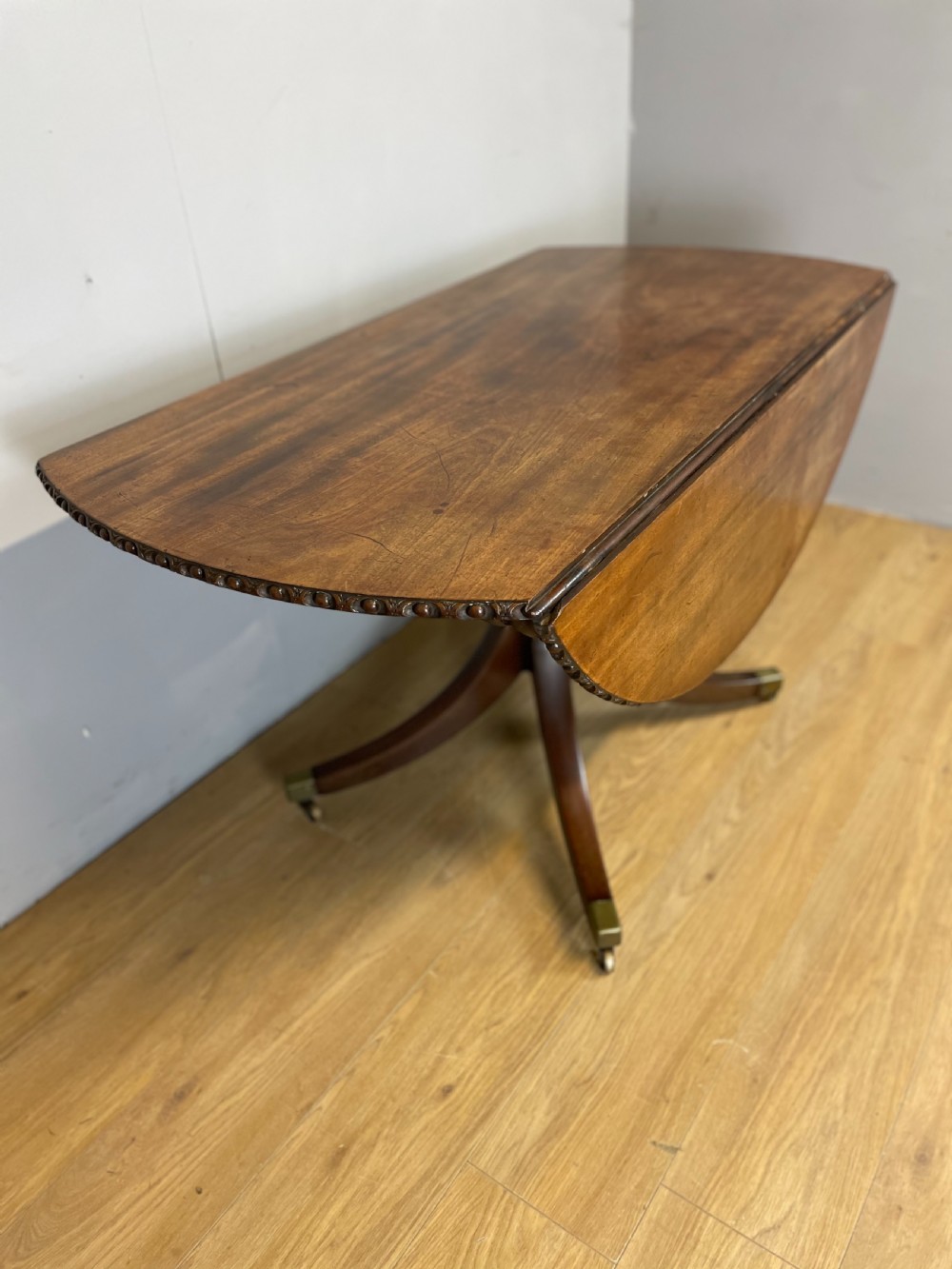 Regency mahogany circular drop leaf dining table  View IX