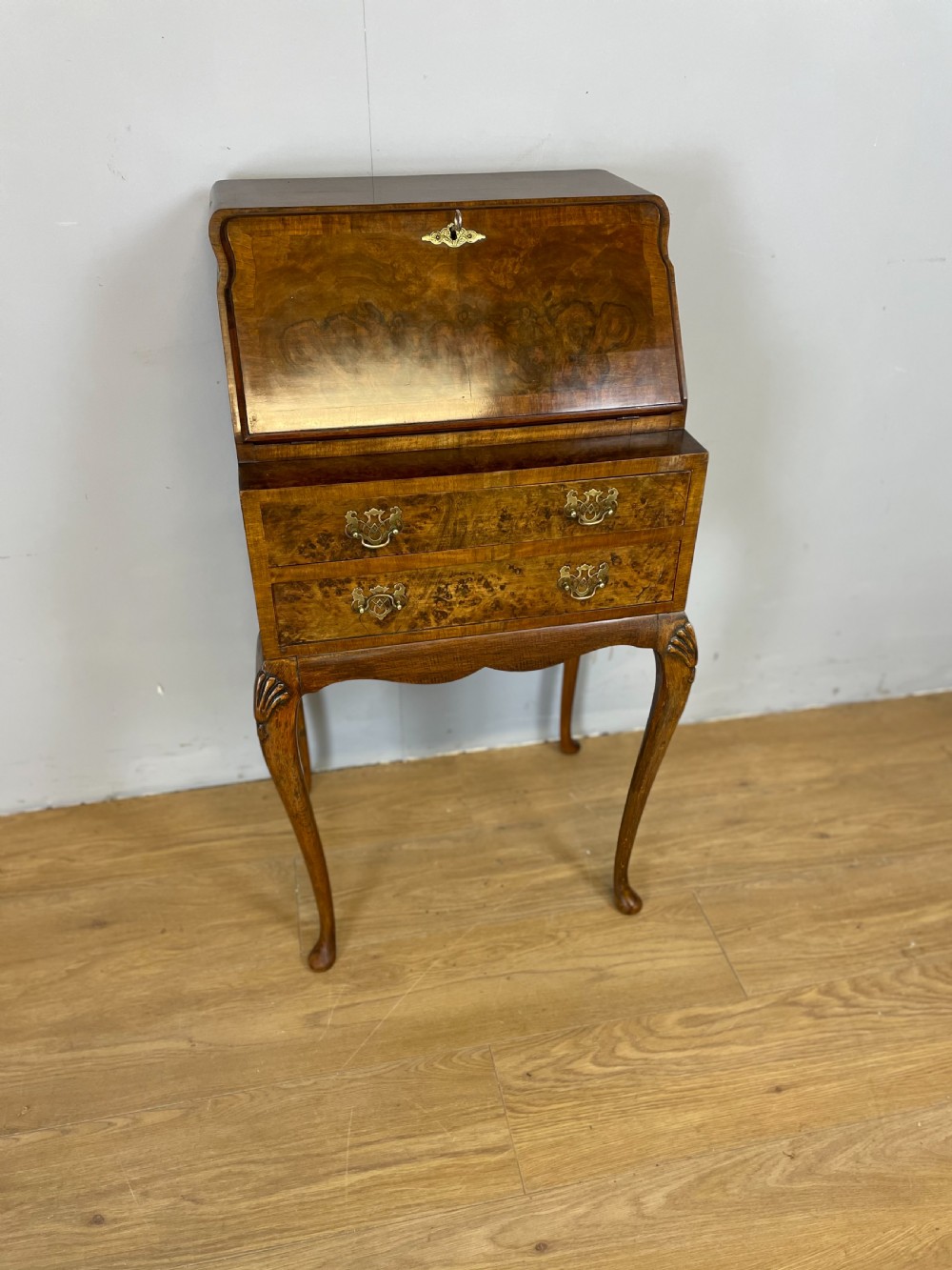 Small Queen Anne style walnut bureau c 1920