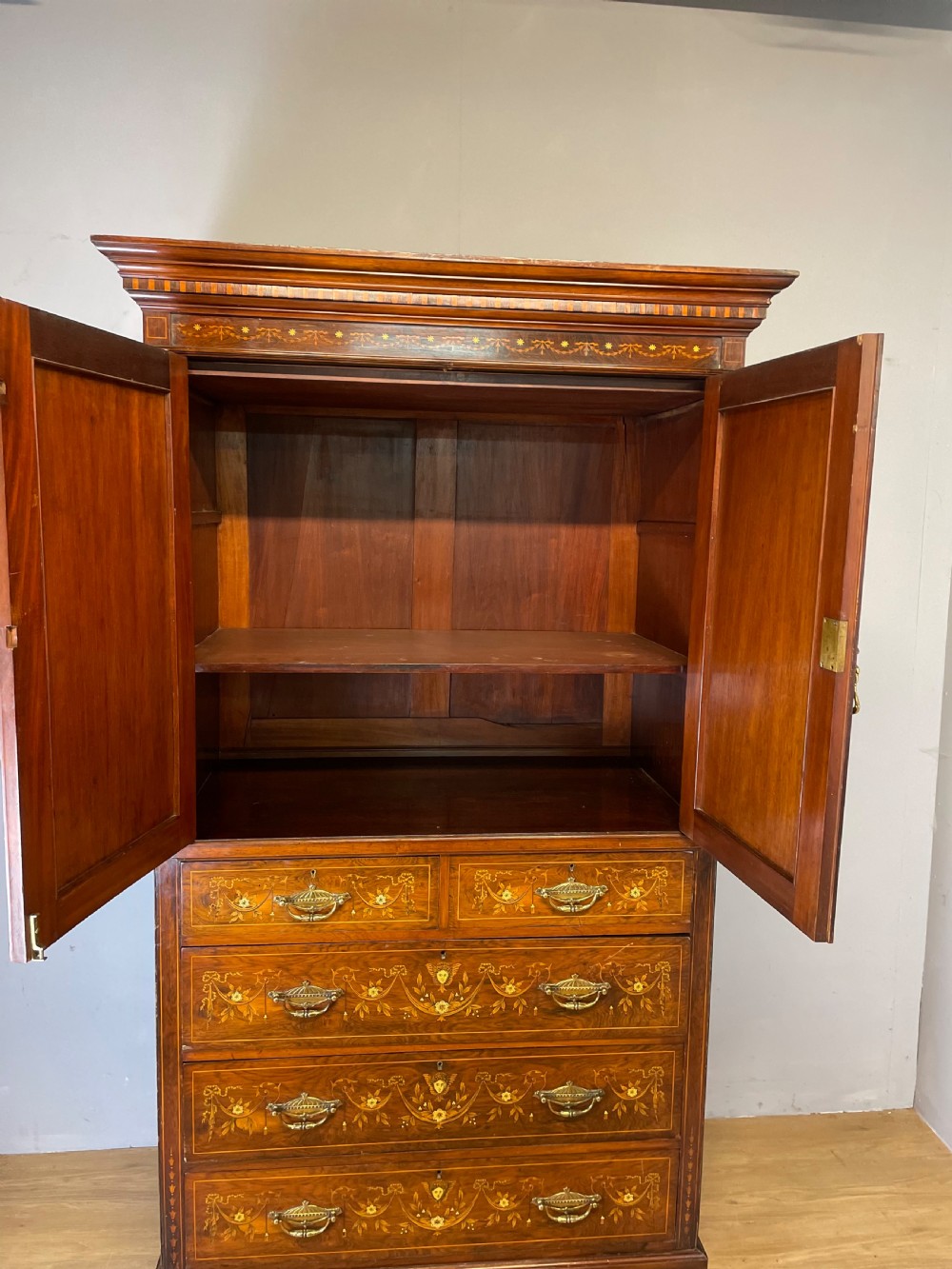 Nineteenth century inlaid rosewood clothes press View XVI