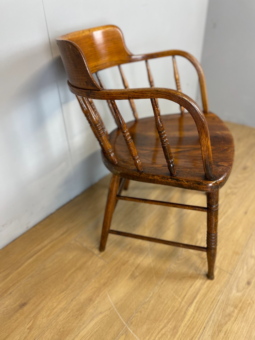 Late nineteenth century small oak Windsor chair  View IV
