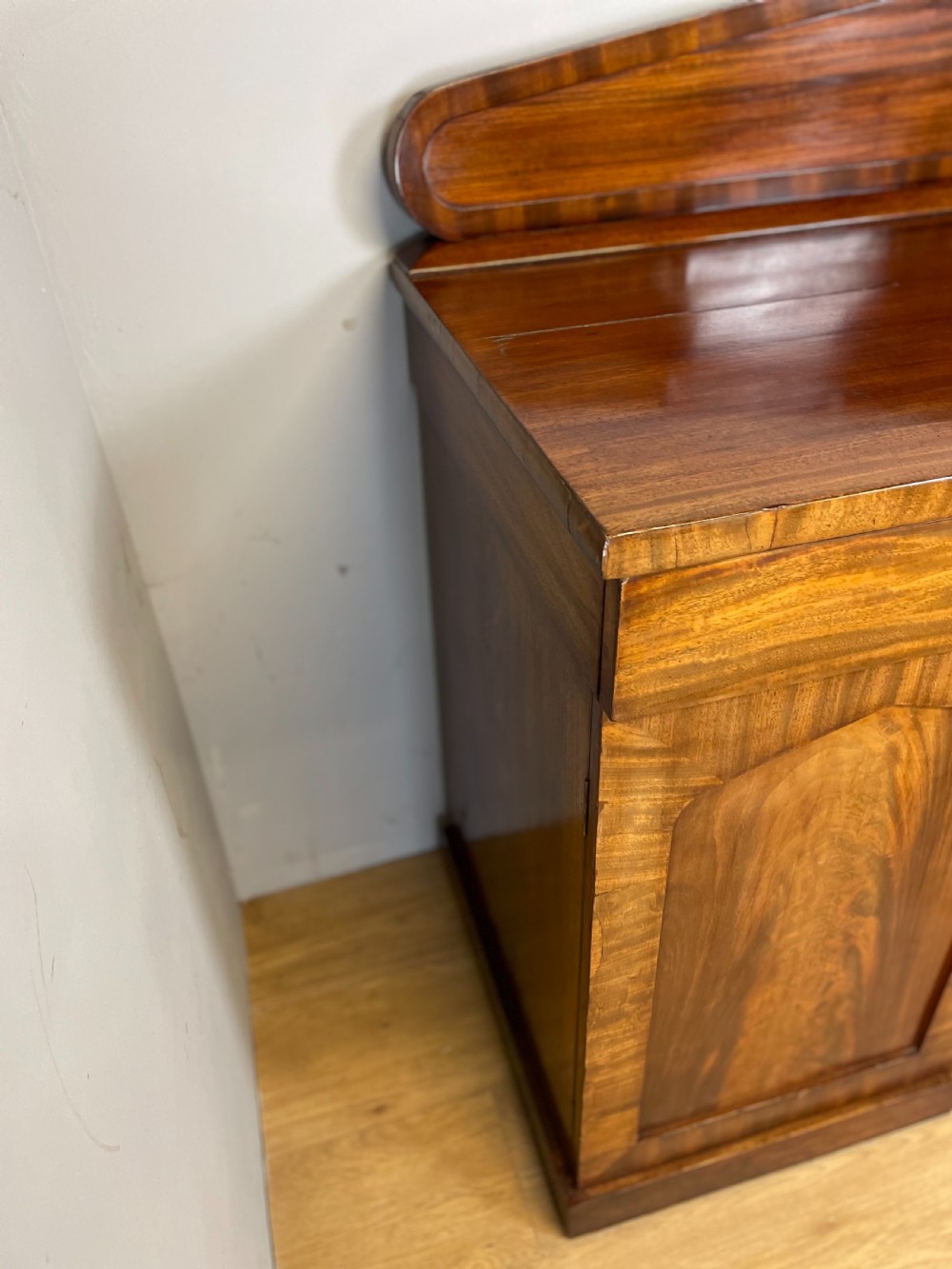Late Georgian flame mahogany four door sideboard  View XIII