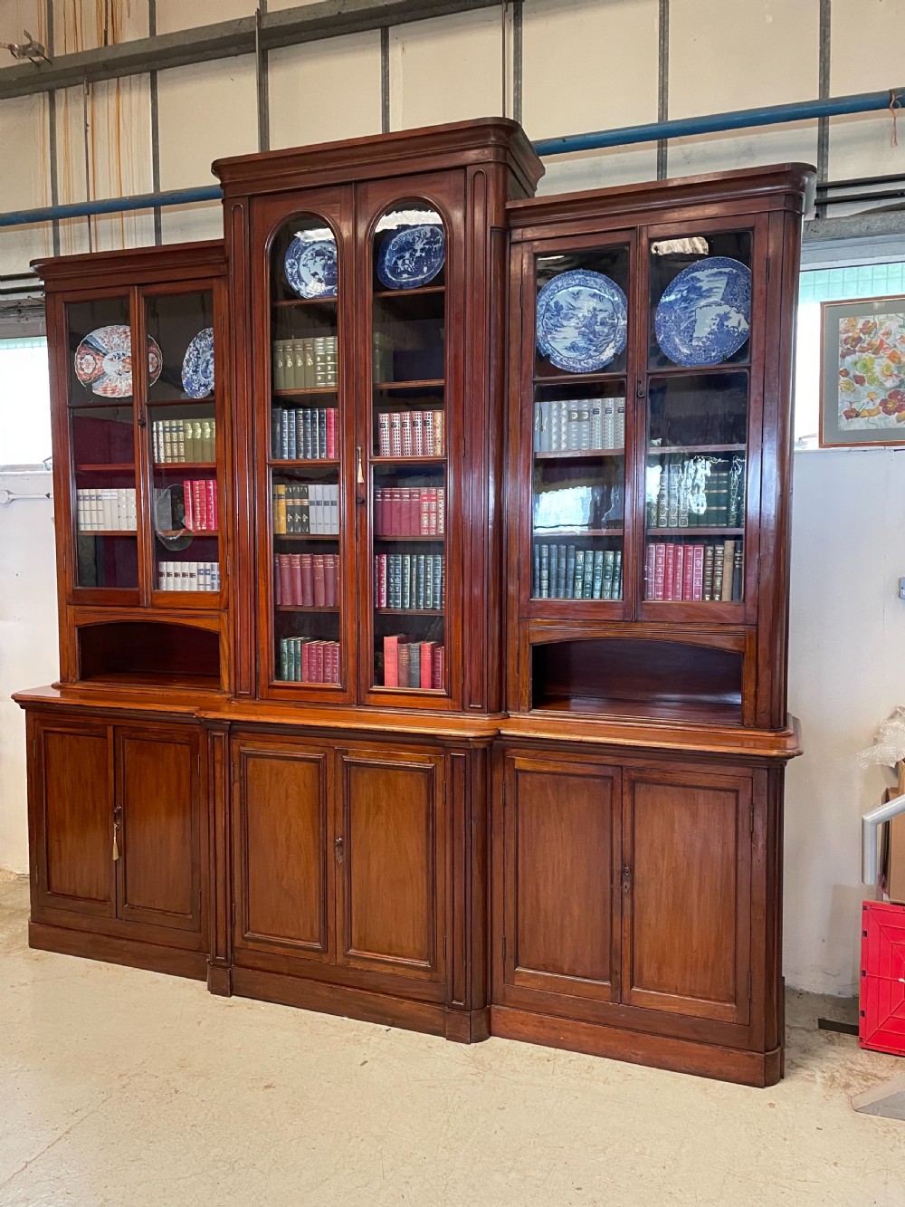 Large country house mahogany breakfront bookcase by Richardson of Leeds  View II