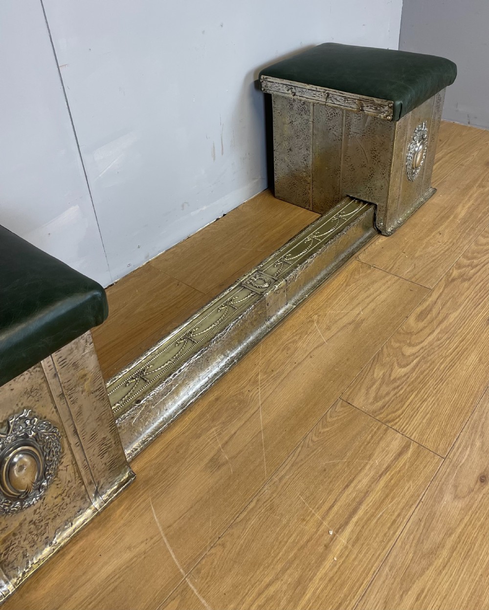 Early twentieth century adjustable club fender View XI