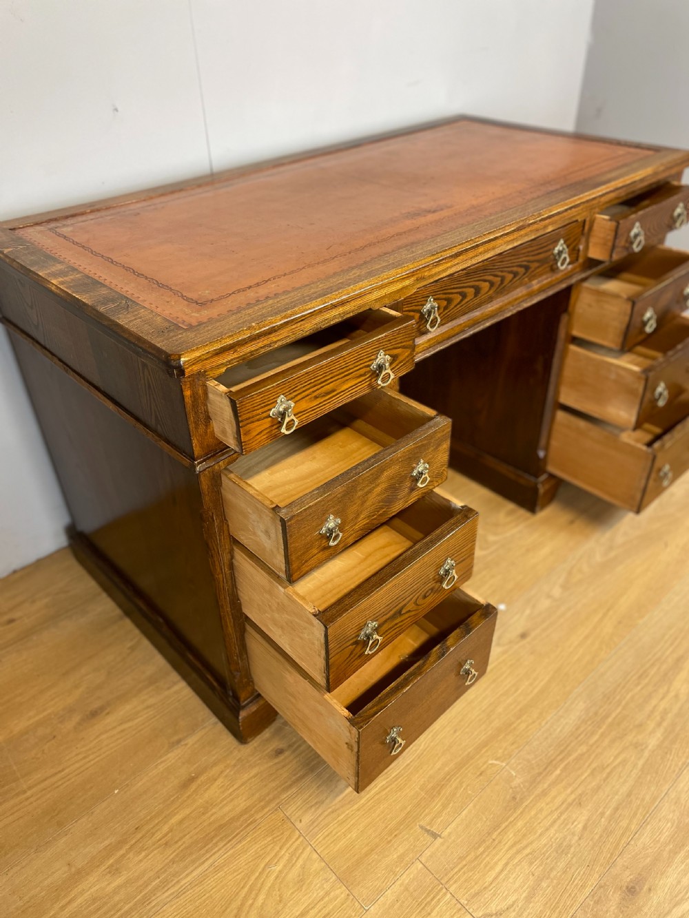 Nineteenth century gothic style desk in solid ash  View VIII
