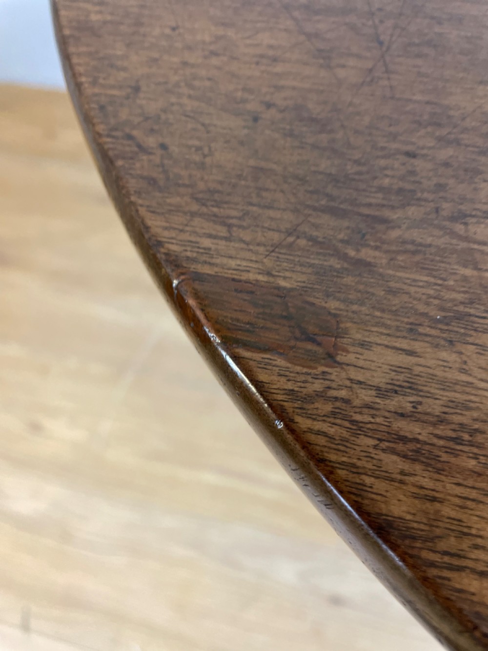 Georgian mahogany tripod table with bird cage movement  View VI