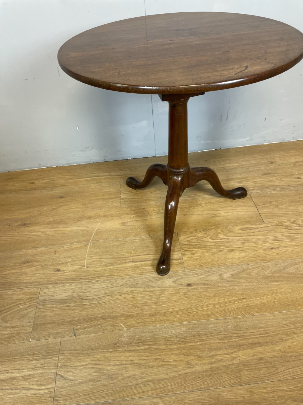 Georgian mahogany tripod table with bird cage movement  View XI