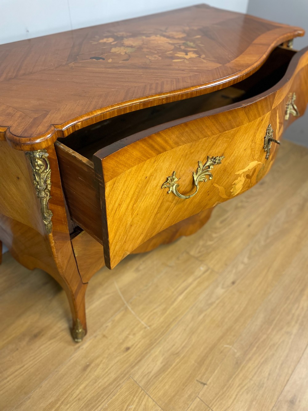 Nineteenth century Louis XV style bombe commode View VIII
