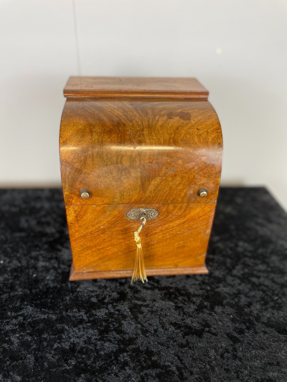 Georgian walnut decanter box fully complete  View III