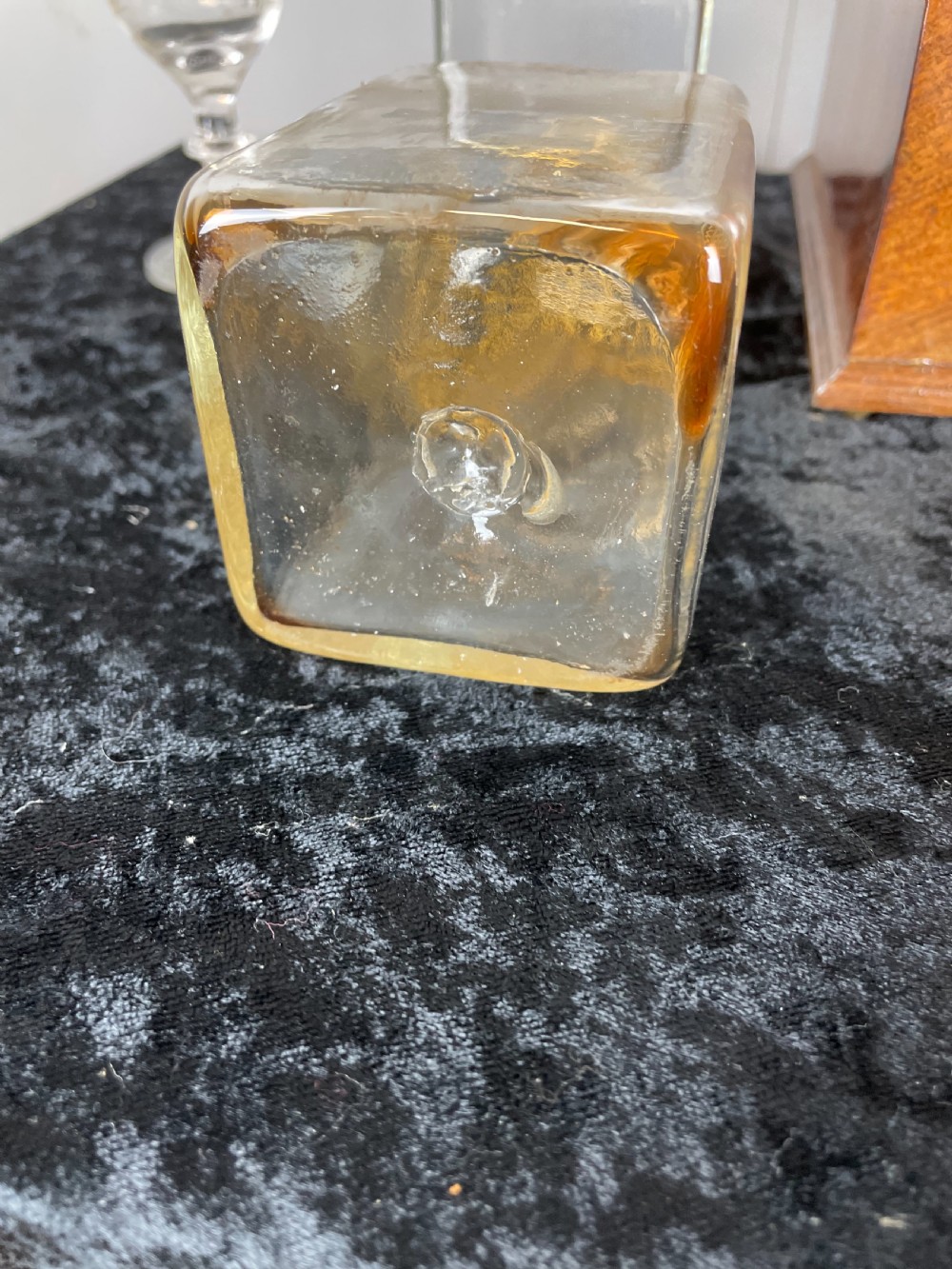 Georgian walnut decanter box fully complete  View XII