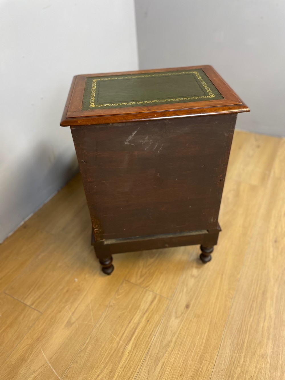 Nineteenth century mahogany library steps  View XI