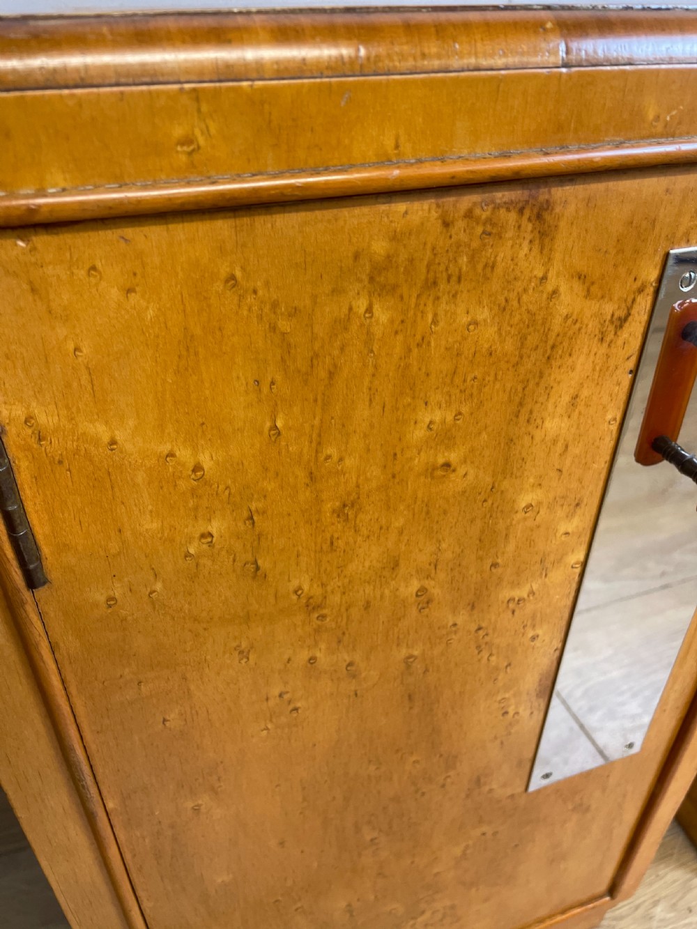 Pair of Art Deco birds eye maple bedside cabinets  View VII