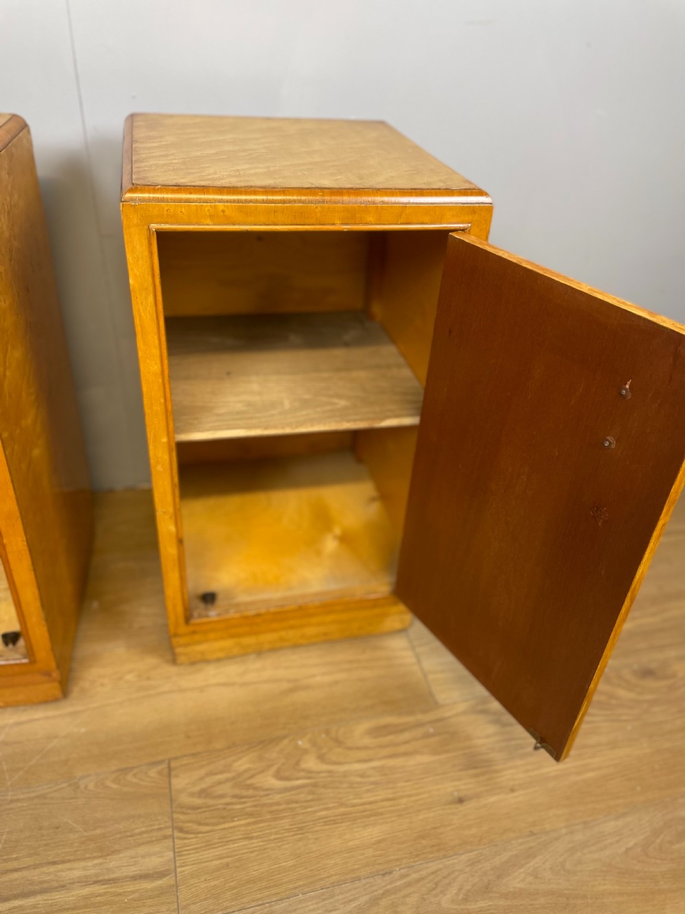 Pair of Art Deco birds eye maple bedside cabinets  View VIII