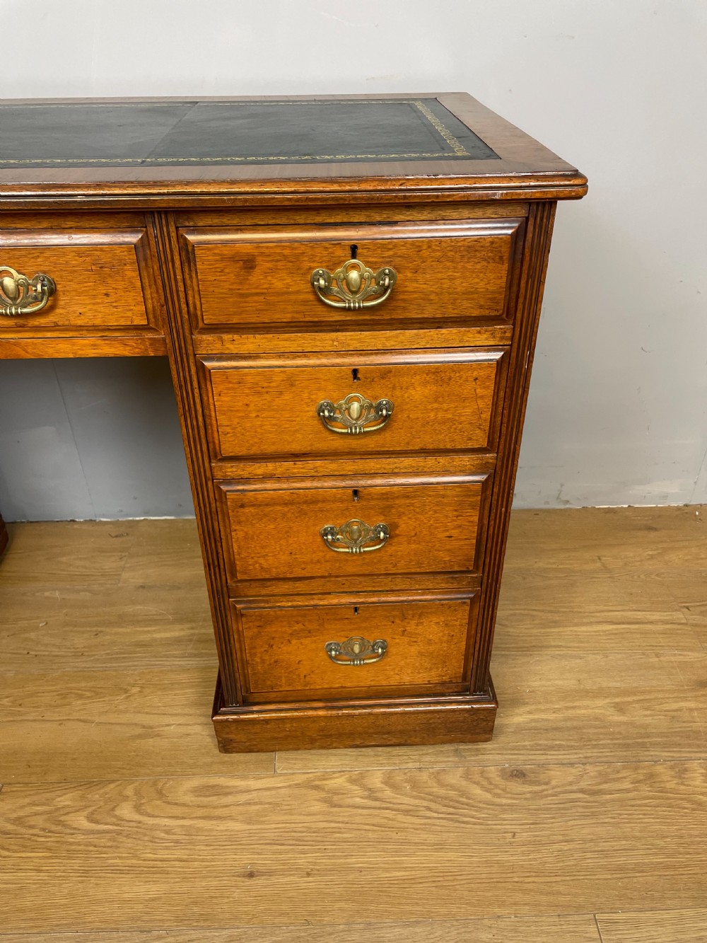Nineteenth century walnut twin pedestal desk  View IV