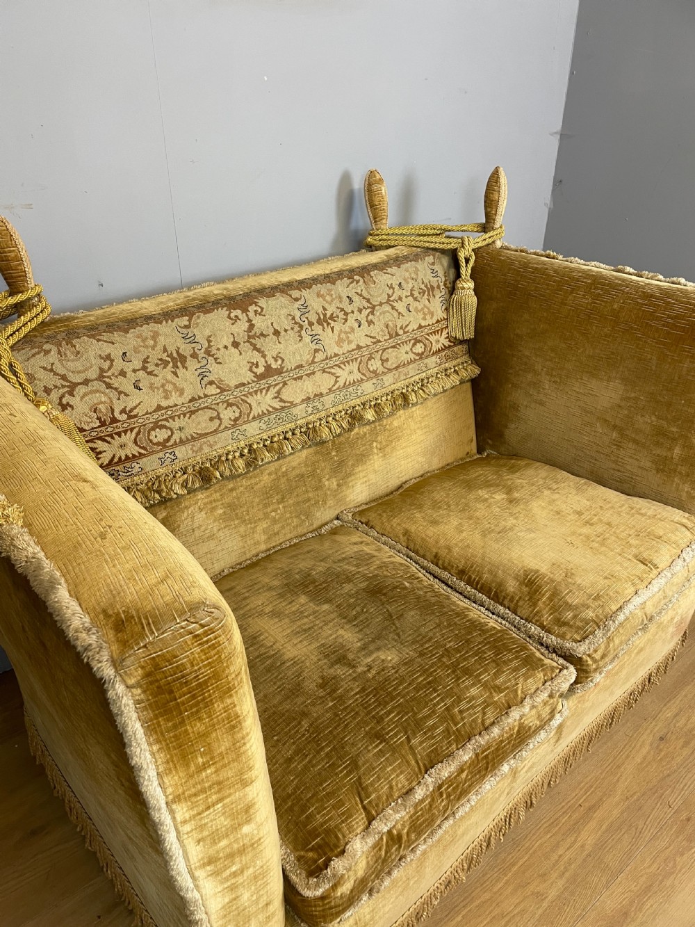 Country House Knole sofa circa 1900 View III