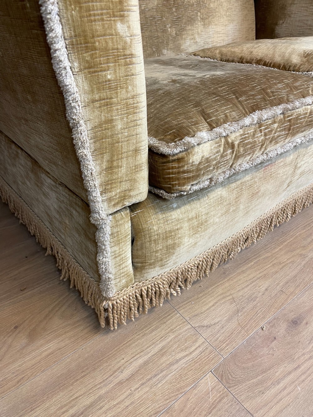 Country House Knole sofa circa 1900 View VIII