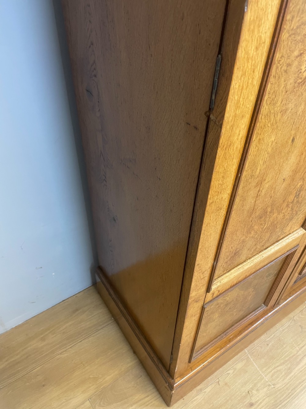 Arts and crafts golden oak triple wardrobe  View XVII