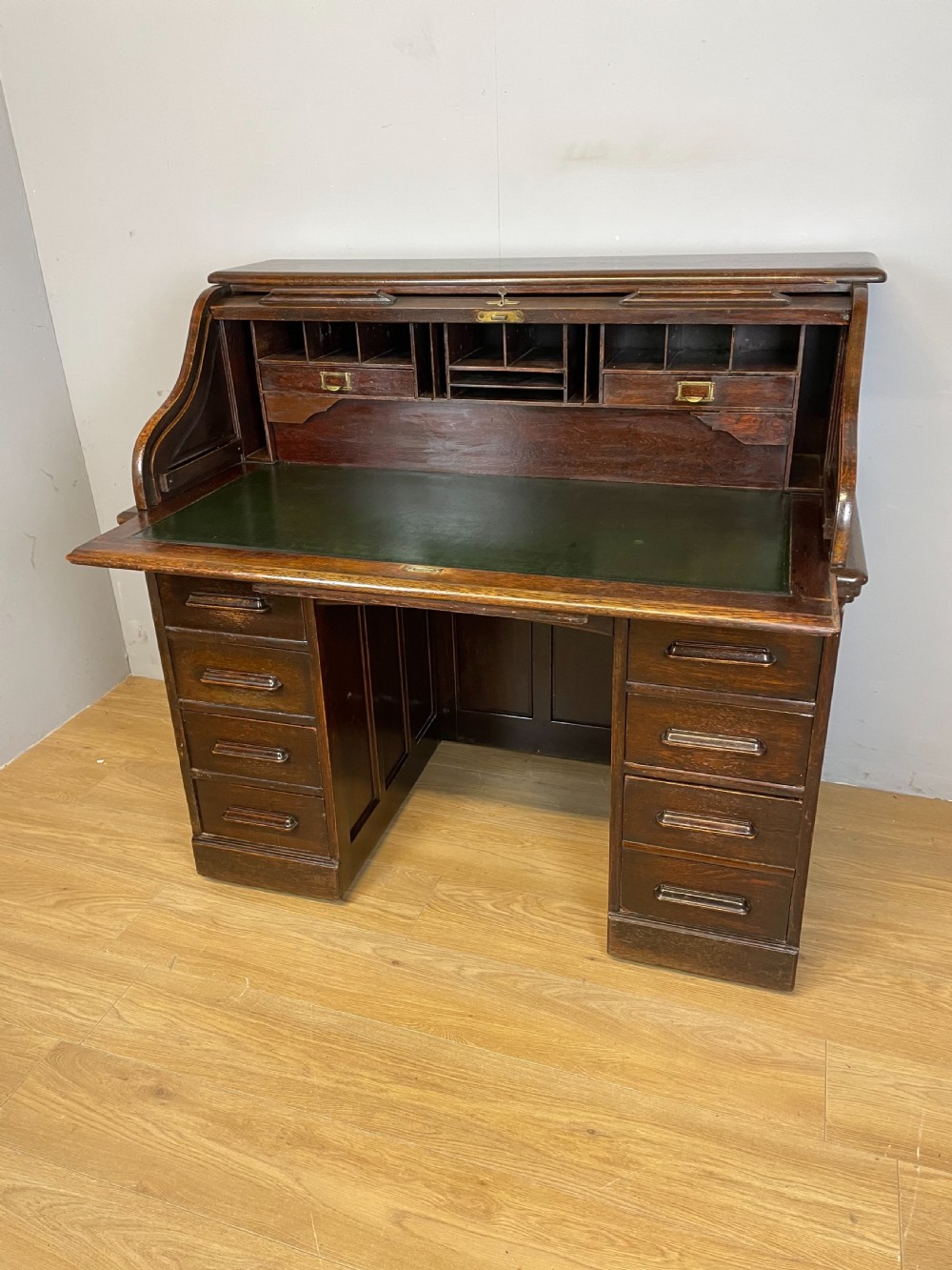 Oak twin pedestal roll top desk in original condition  View VII