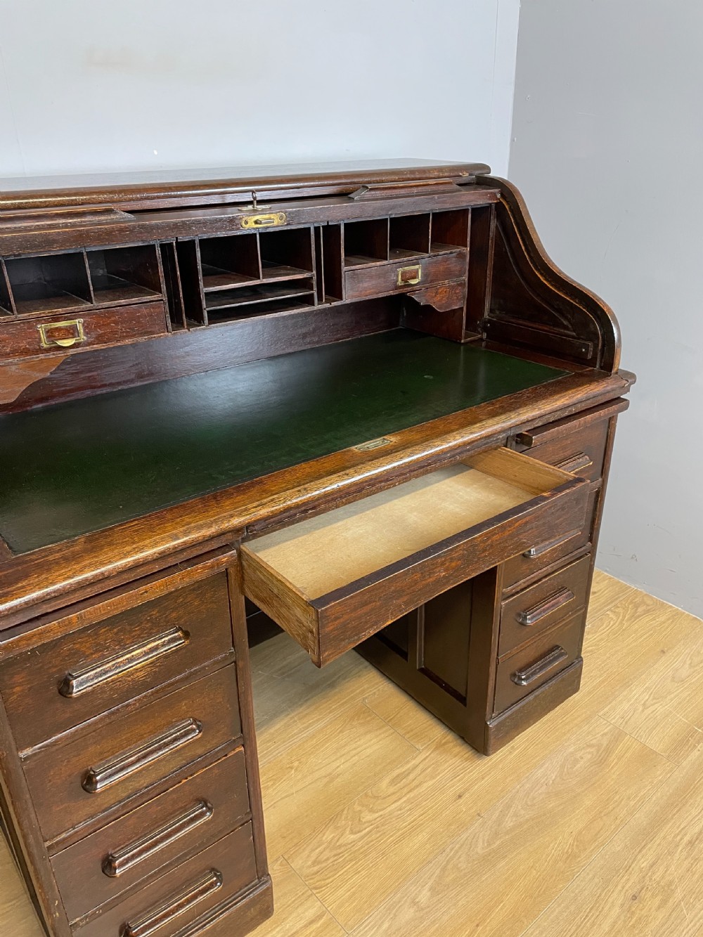 Oak twin pedestal roll top desk in original condition  View XIII