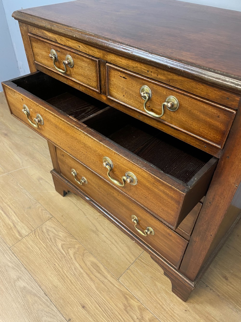 Small nineteenth century mahogany four height chest of drawers  View VIII
