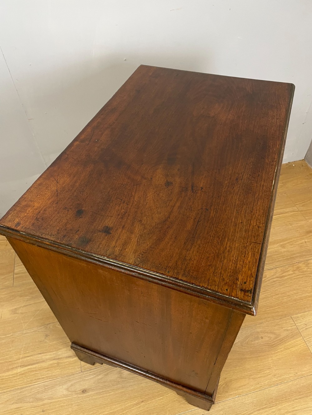 Small nineteenth century mahogany four height chest of drawers  View X