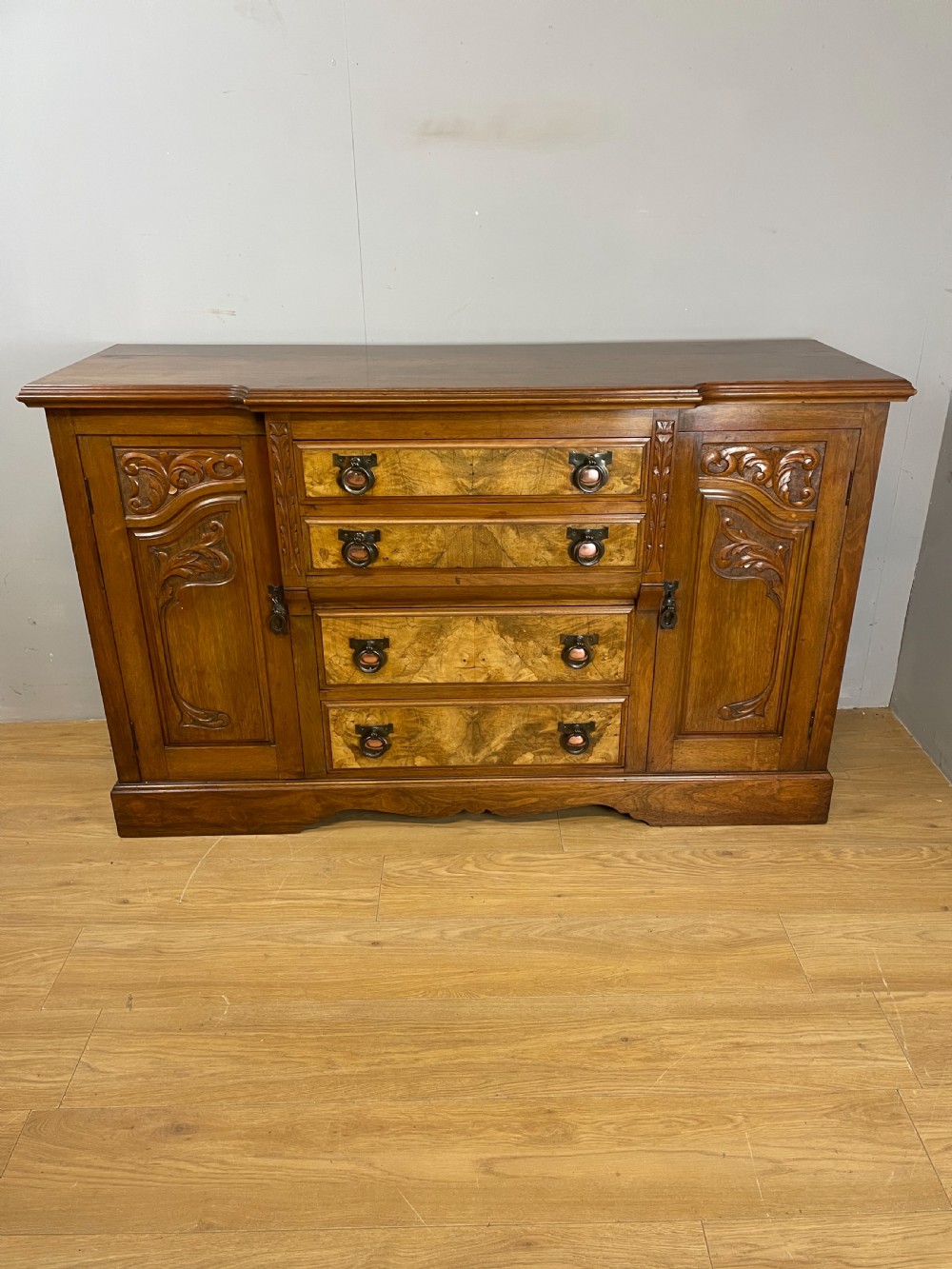 Nineteenth century Walnut sideboard 