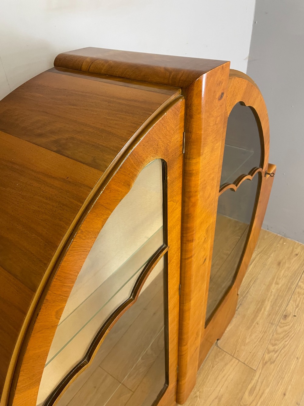 Walnut Art Deco display cabinet View VI