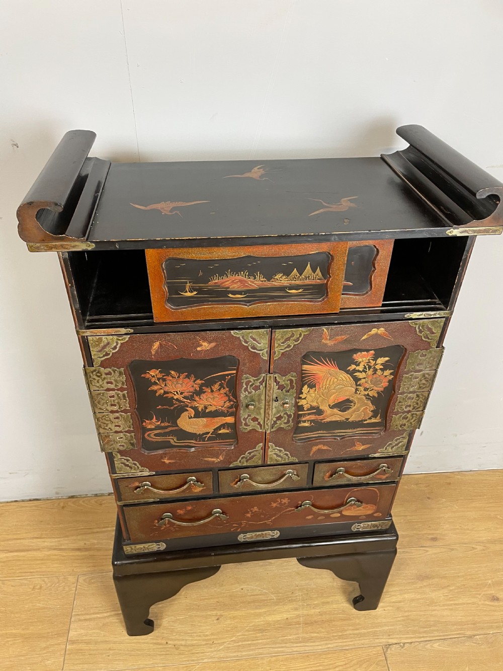 Antique Japanese Meiji period Tansu  View VI