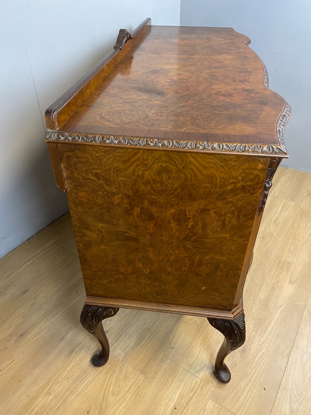 Epstein style burr walnut sideboard  View XI