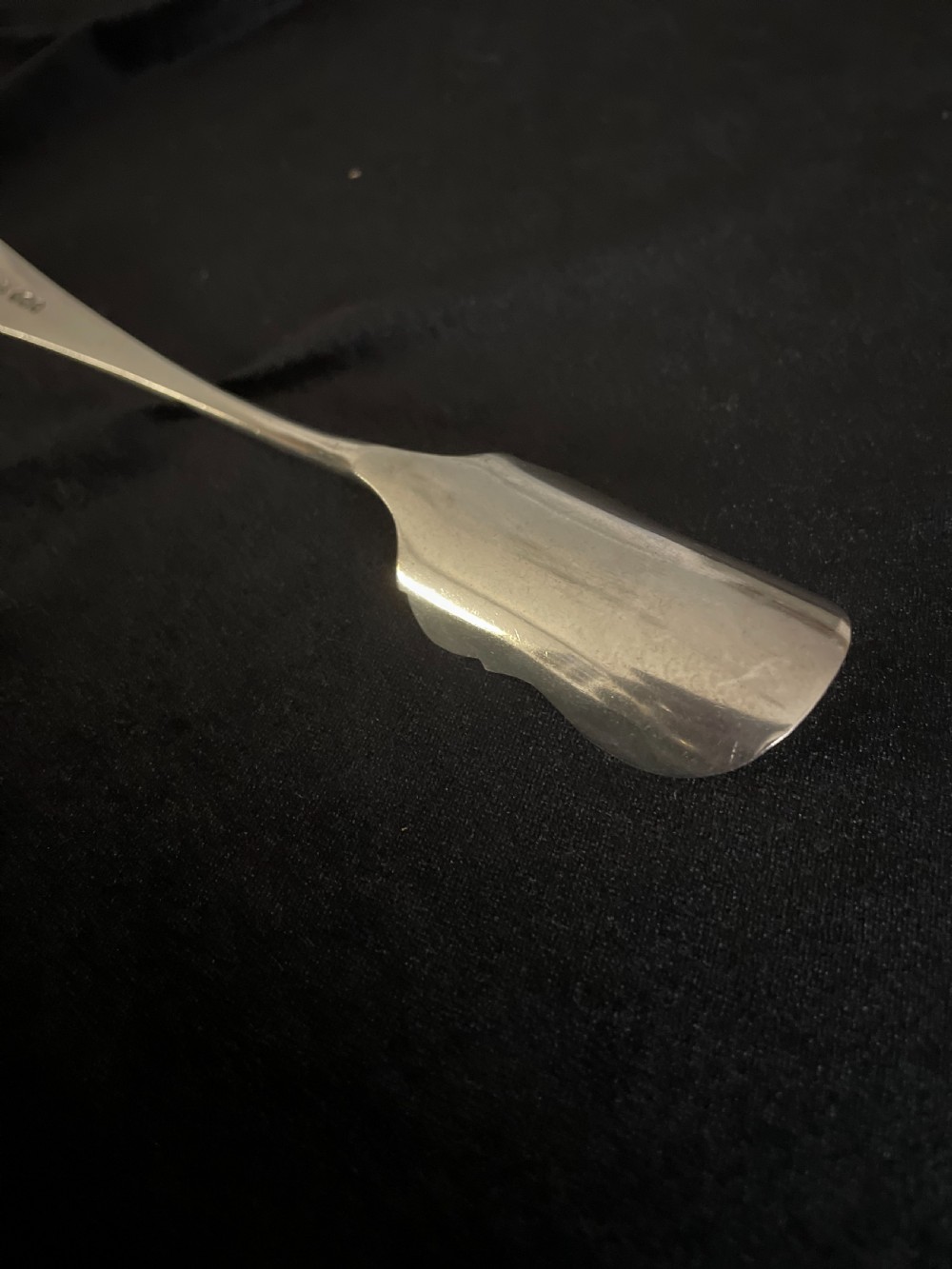 Solid silver Stilton scoop Sheffield 1925 View III