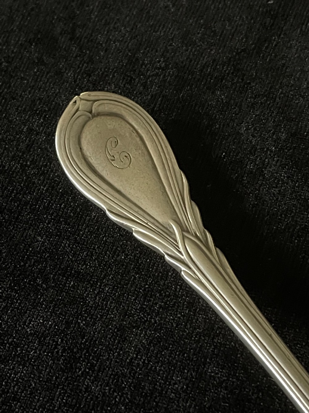 Solid silver engraved butter knife Sheffield 1900 View IV