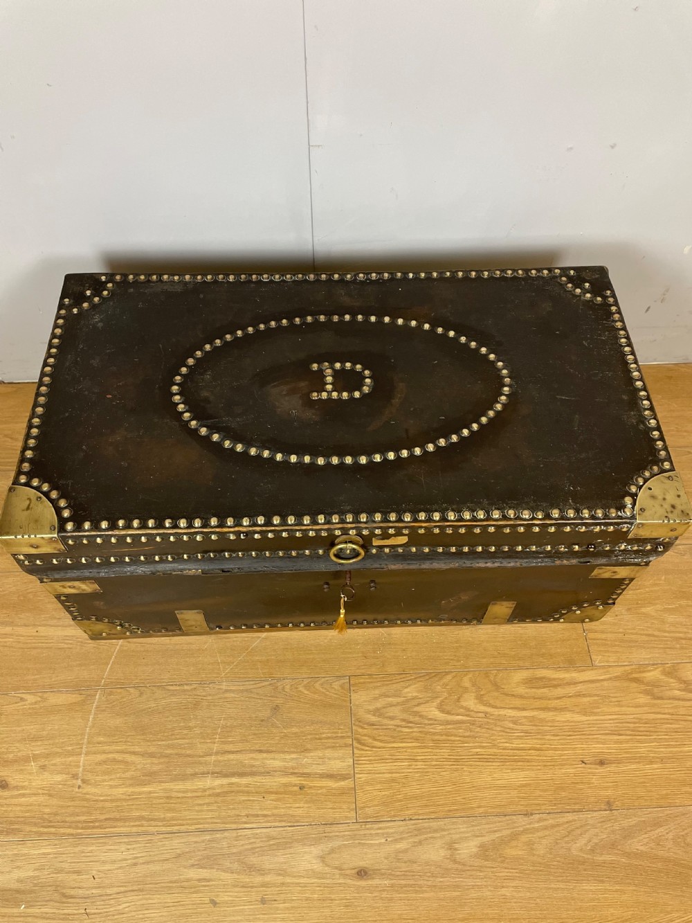 Georgian leather covered camphor wood box  circa 1820 View XII