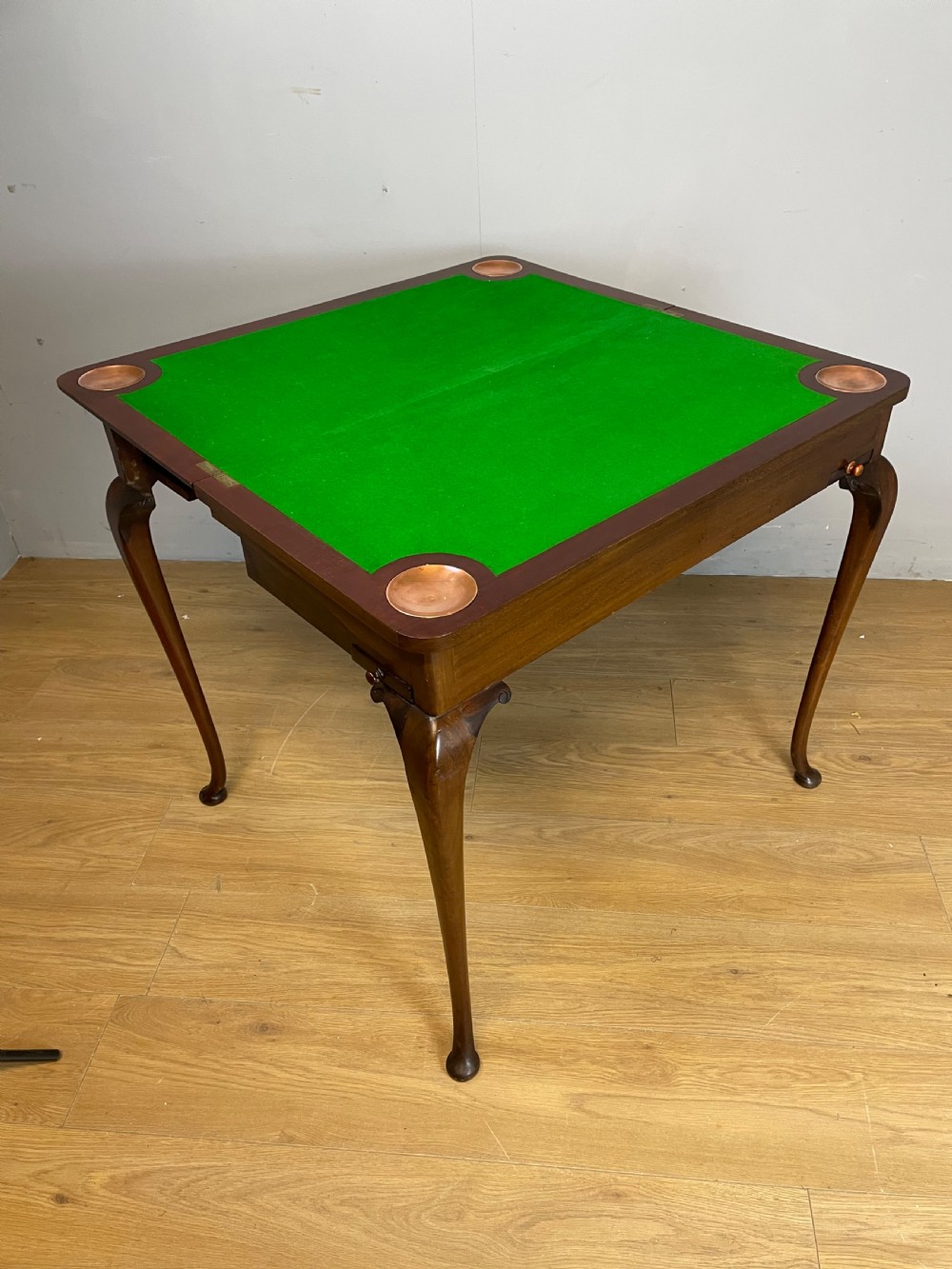 Edwardian mahogany card table on cabriole legs 