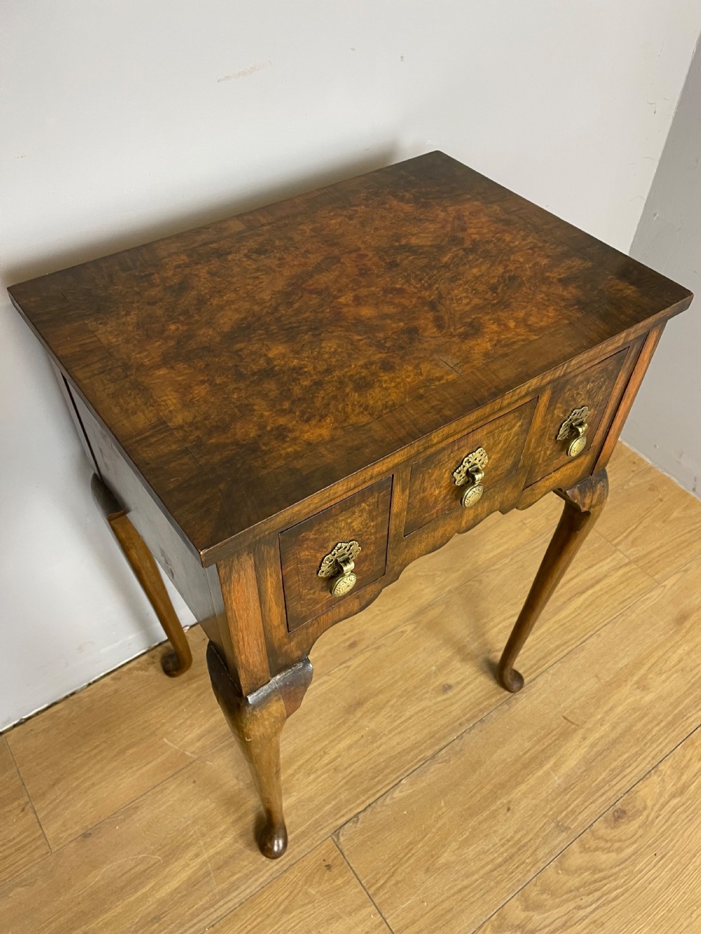 Small Georgian style burr walnut lowboy circa 1920 View III