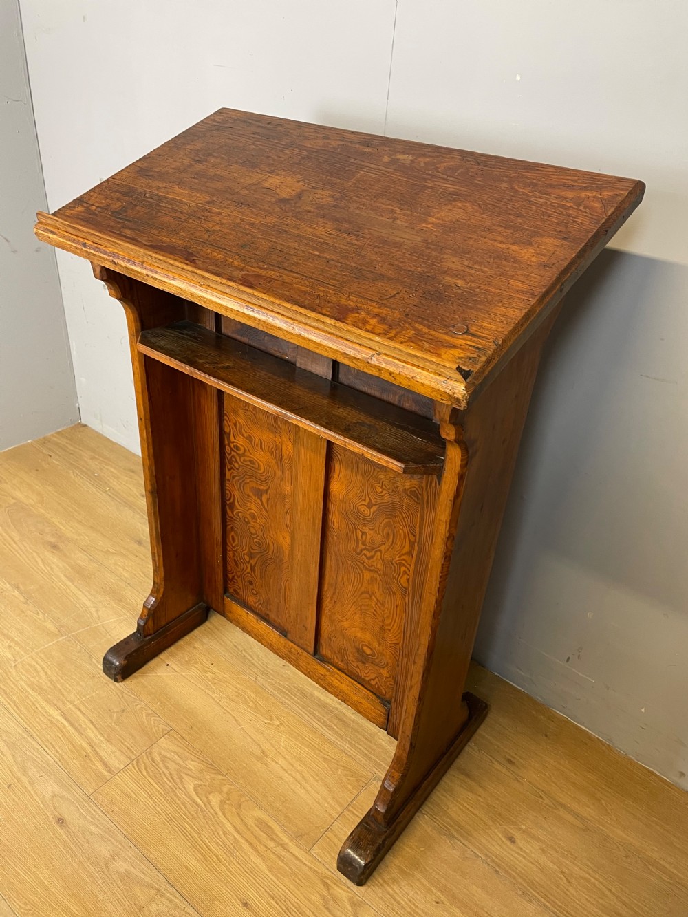 Edwardian ecclesiastical pine lectern View III