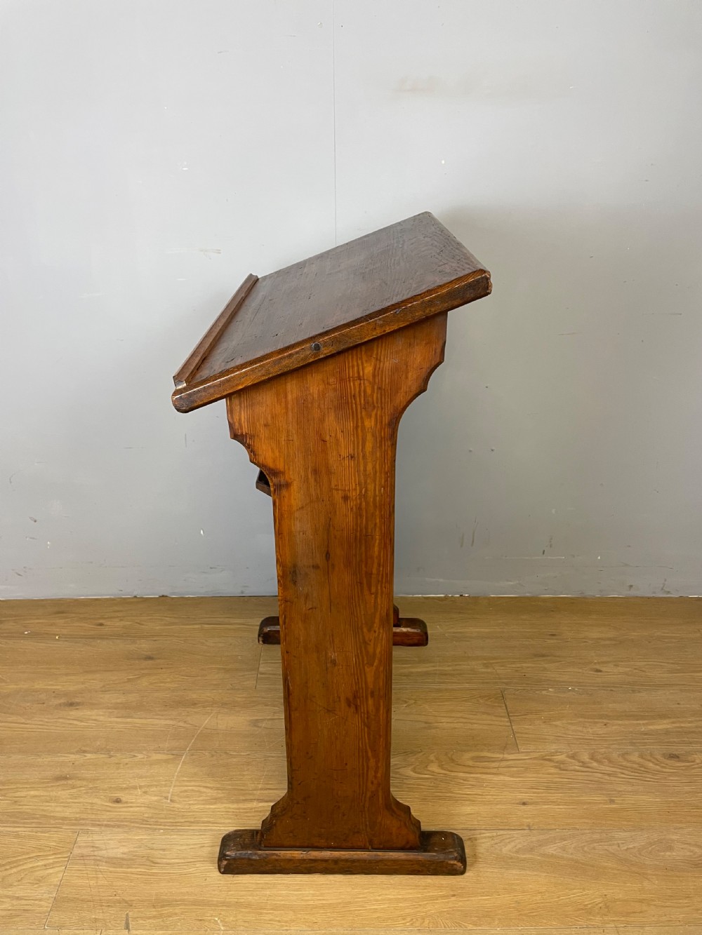 Edwardian ecclesiastical pine lectern View V